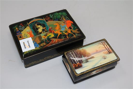 Two Russian papier mache boxes 17 & 12cm.